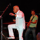 Gus Backus im Wirtschaftszelt