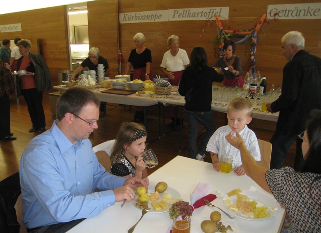 Lochau Kartoffeltag Missionskreis 2009 _5_.jpg