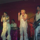 Dancing Queens im Ballhaus
