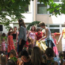 Gartenfest der Riedenburg mit Modenschau