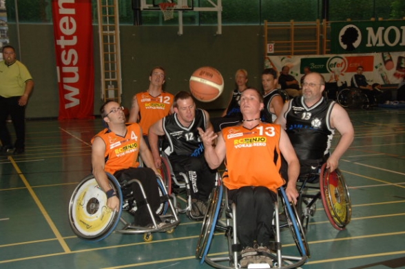 Rollstuhl105.JPG