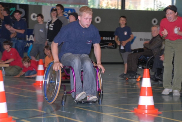 Rollstuhl193.JPG