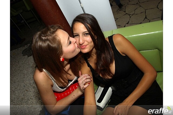 42fe35ea6130b629a9f5a446c1b4e506_640.jpg