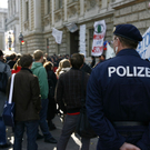 uni besetzung dienstag 27102009 - mittag kundgebung - impressionen - florian wieser _16_.jpg