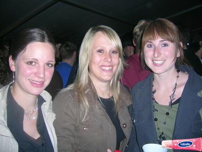2000485.jpg