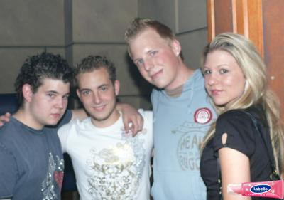 2002515.jpg