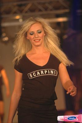 2003484.jpg