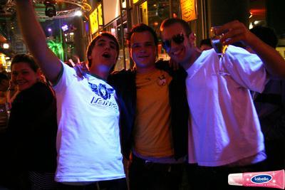 2003577.jpg