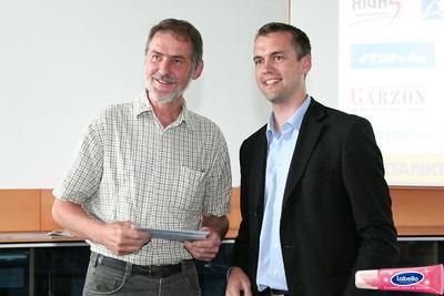 2007933.jpg