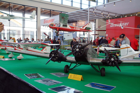 Flugmodelle JU52.jpg