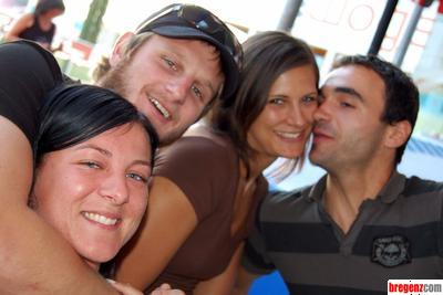 2200832.jpg