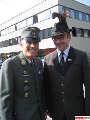 2215006.jpg
