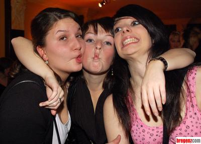 2351042.jpg