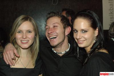 2374570.jpg