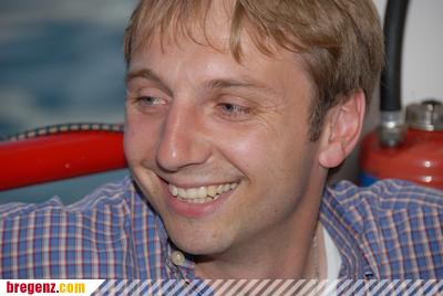2702954.jpg