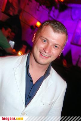 2753528.jpg