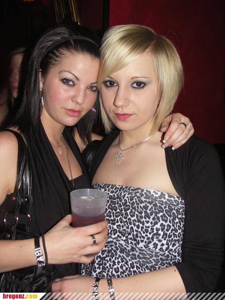 3200219.jpg