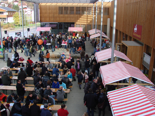 Gemeind- und Festplatz Ludesch.JPG