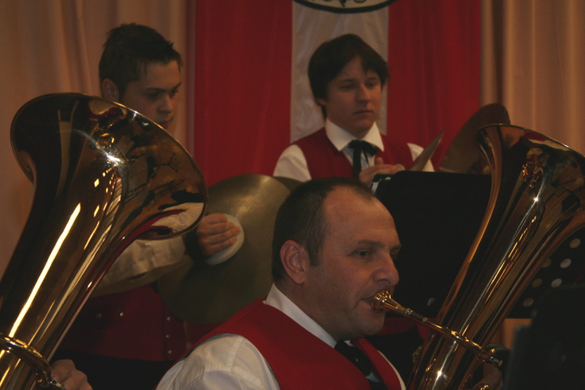 Die Trachtenkapelle Gantschier sorgte f__r die musikalische Umrahmung_4.jpg