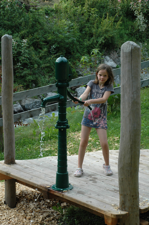 Spielplatz Innerbraz.JPG