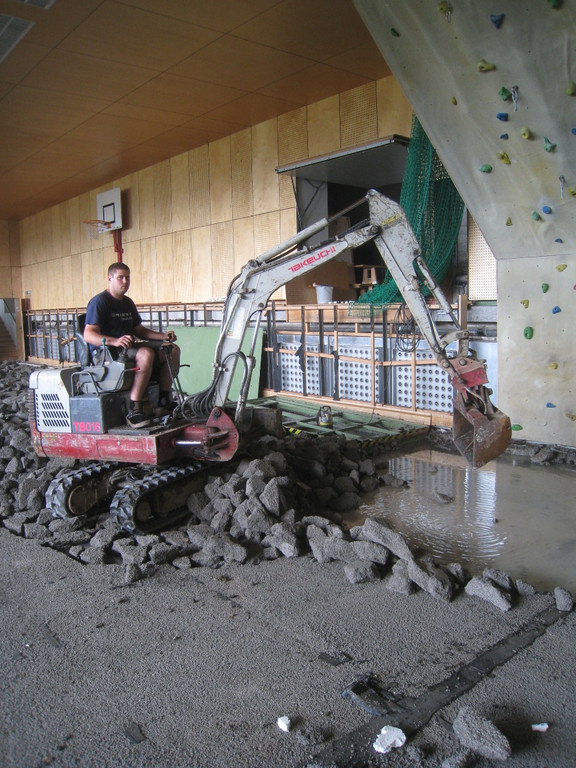 Hochwasser Sanierung MZH 06-08-2010 _2__jpg-1282665645