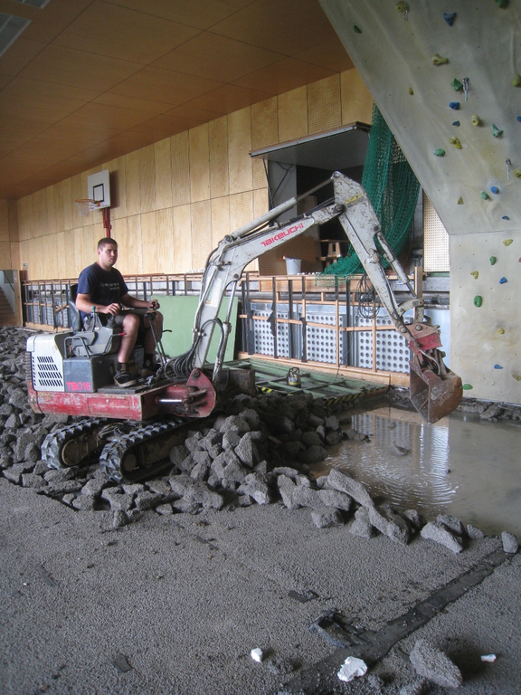 Hochwasser Sanierung MZH 06-08-2010 _2__jpg-1282730203