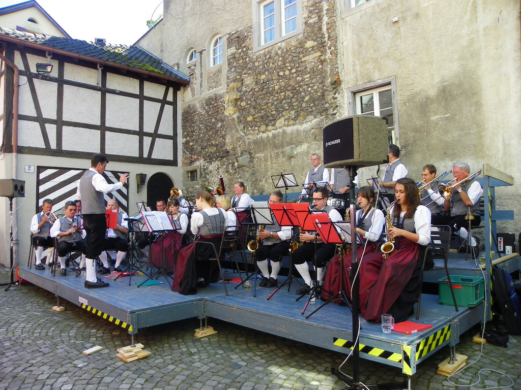 105_3327_jpg-1282988597