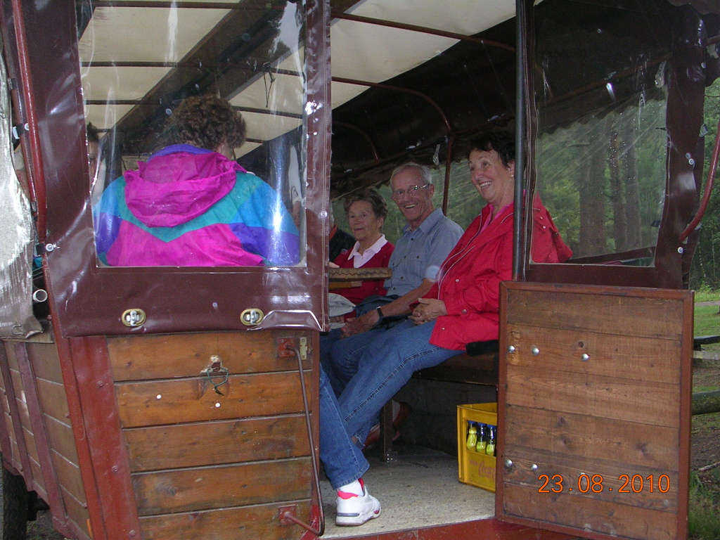 Ausflug 22 -26 8 2010 HamburgL__neburger Heide 082.JPG