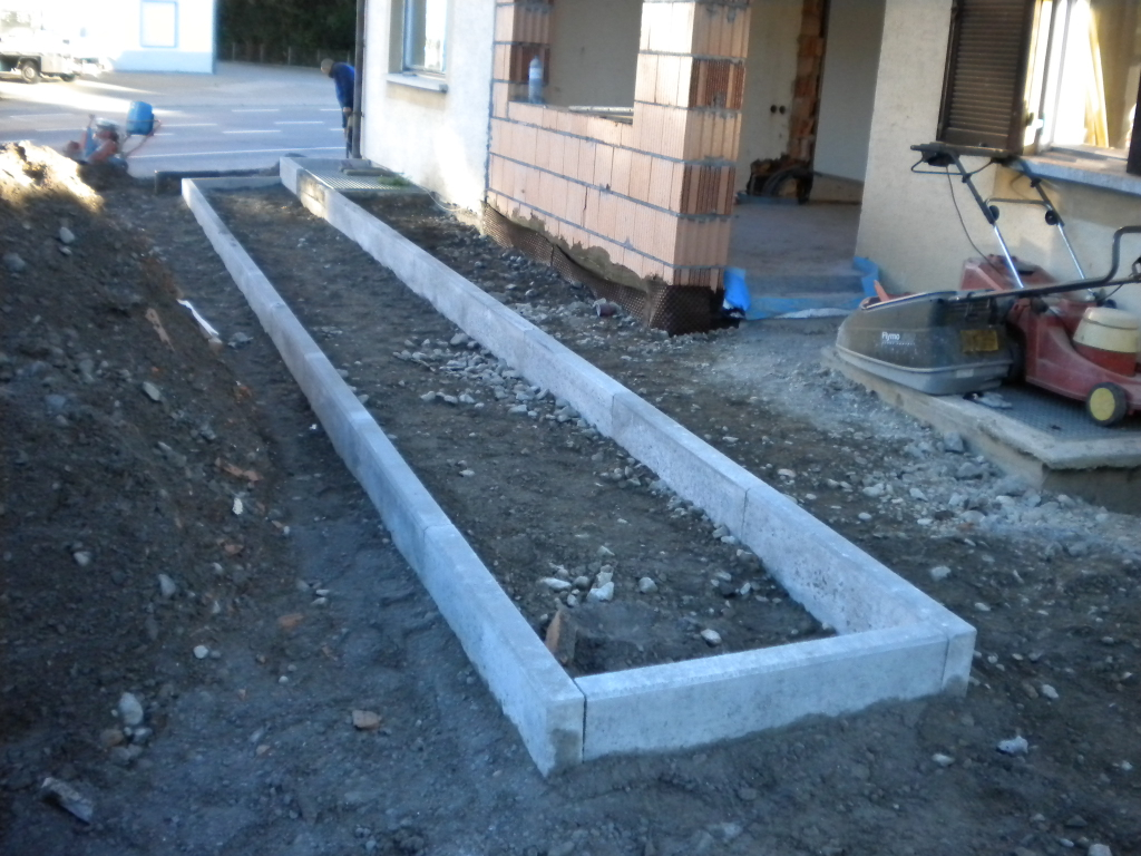 01_09 3_jpg-1283439121