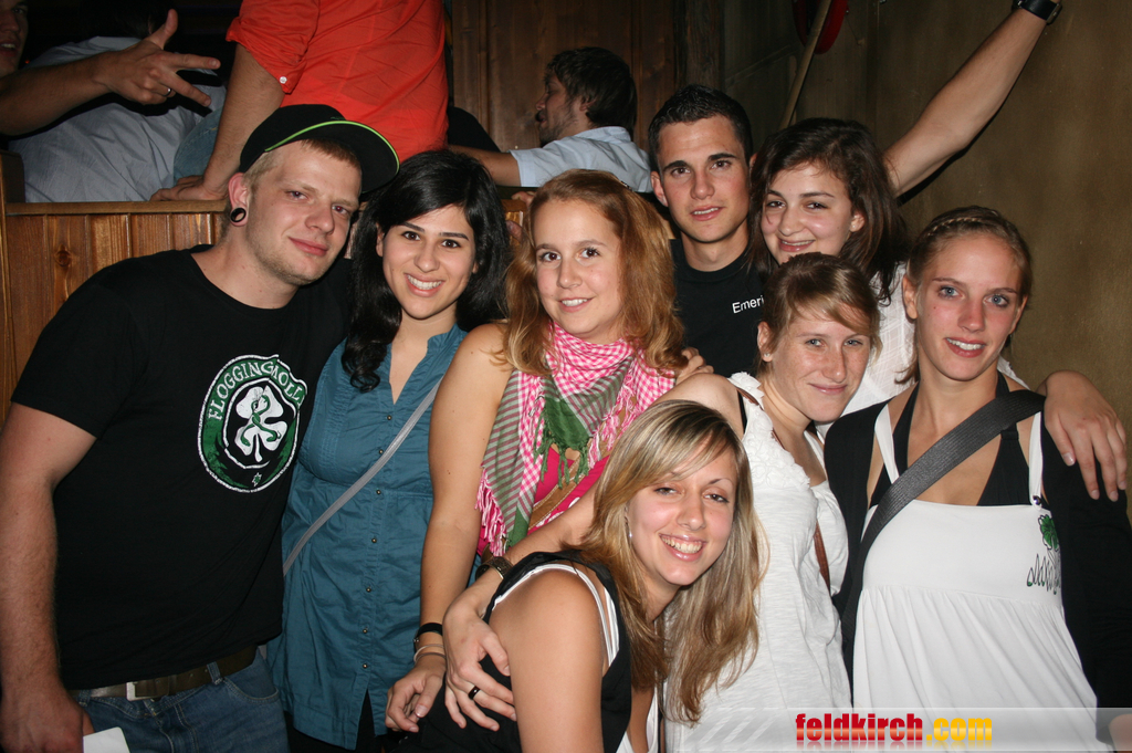 015_JPG-1283562595.jpg