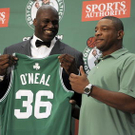 Shaquille O\'Neal bei der Pressekonferenz der Boston Celtics 