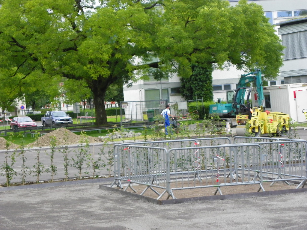 106_0472_jpg-1284393843