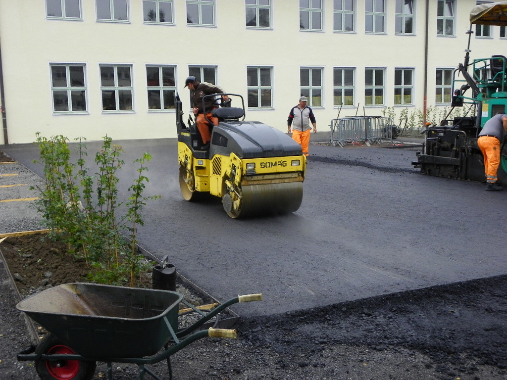 106_0621_jpg-1284393780