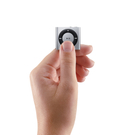 10ipodshuffle_hand.jpg