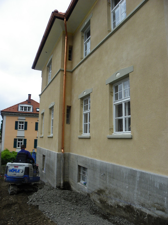 106_1945_jpg-1284795113