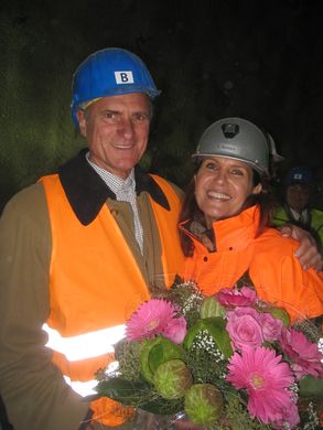 Pf__ndertunnel Durchbruch live 04-11-2009 _4_.jpg