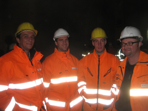 Pf__ndertunnel Durchbruch live 04-11-2009 _18_.jpg