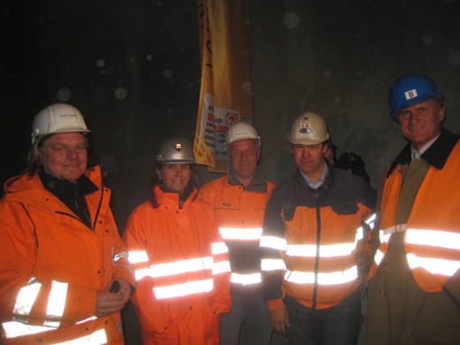 Pf__ndertunnel Durchbruch live 04-11-2009 _29_.jpg