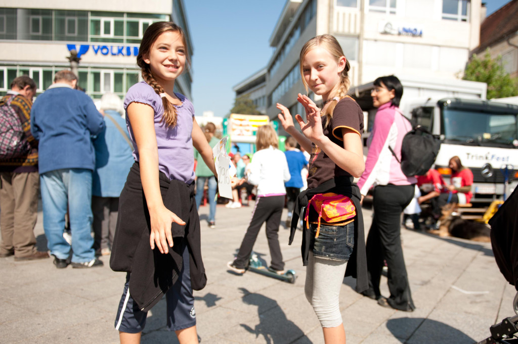 Sarah und Julia_ 10 Jahre.jpg