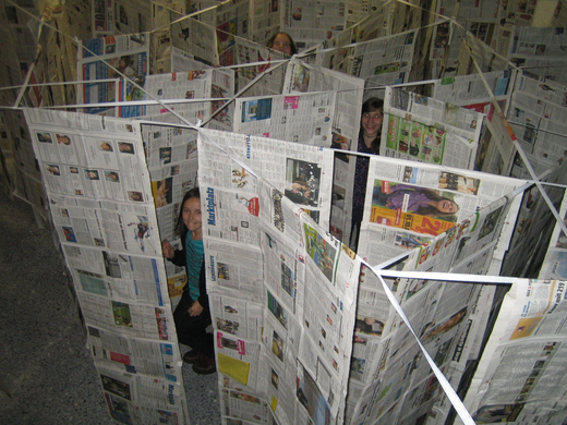 IMG_4016 Zeitungspapierkurs _2_.JPG