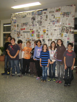 IMG_4016 Zeitungspapierkurs _8_.JPG