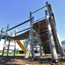 Rottweiler attackiert Bub auf Spielplatz