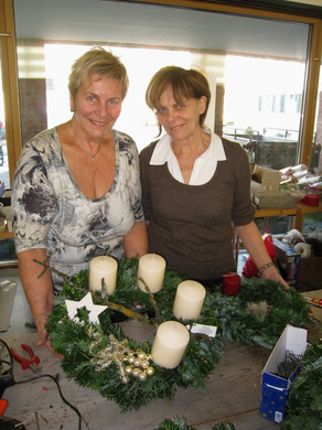 Pfarre Adventkranzbinden 2008 _7_.jpg