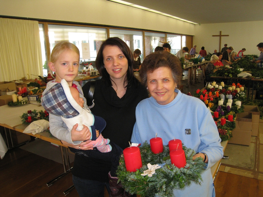 Pfarre Adventkranzbinden 2008 _11_.jpg