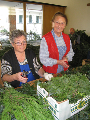 Pfarre Adventkranzbinden 2008 _2_.jpg