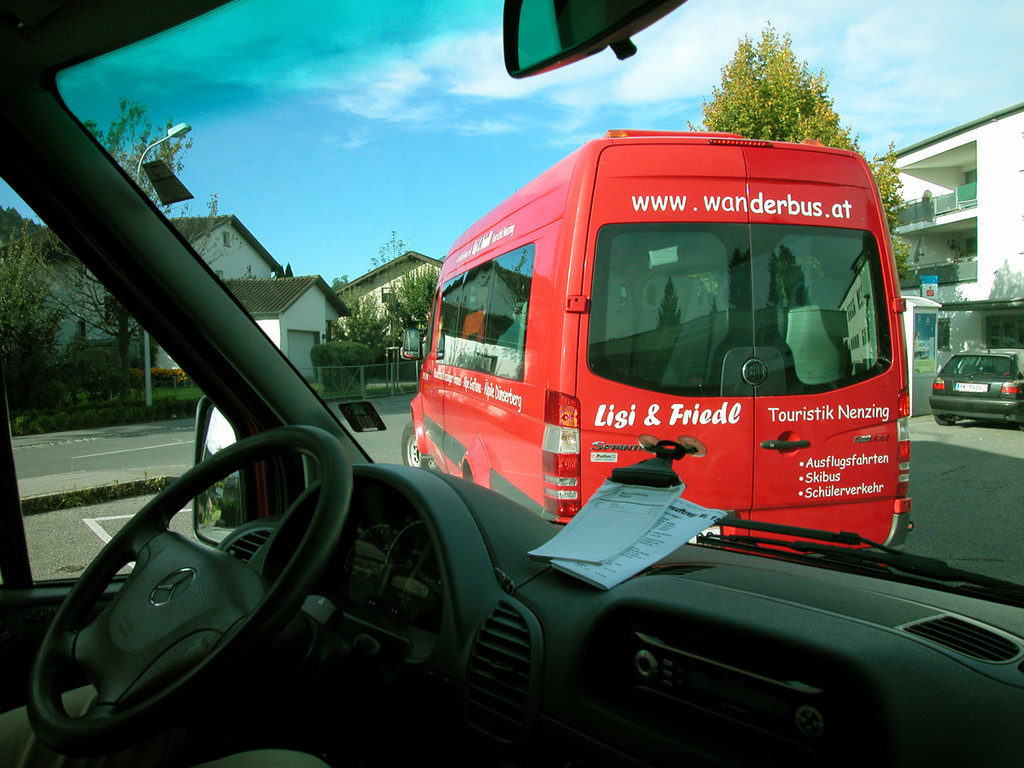 Wanderbus von Lisi&Friedl