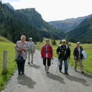 Wandergruppe am Rückweg vom Stüber Fall
