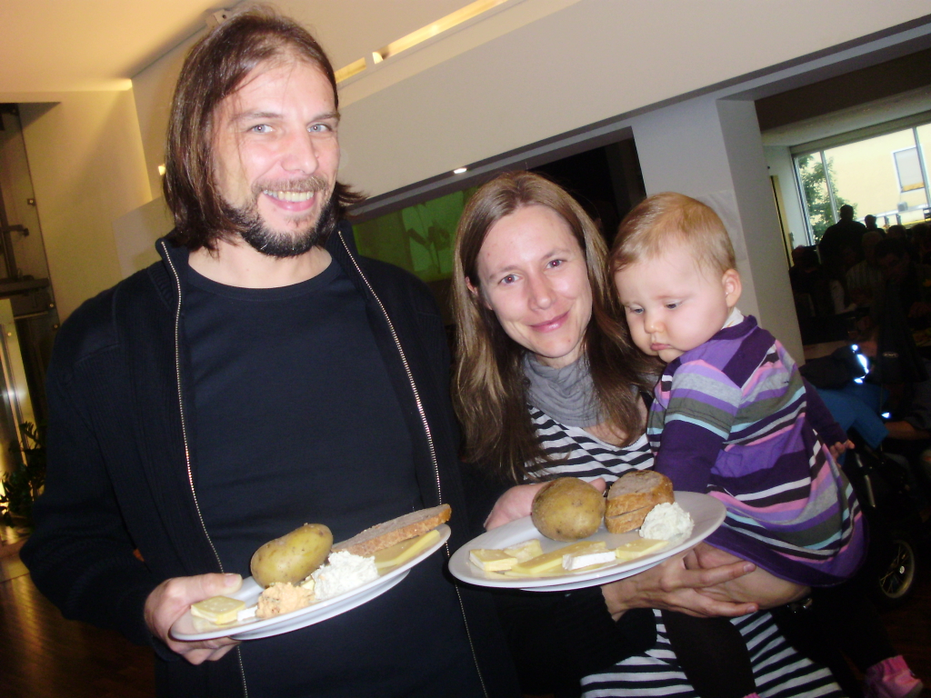 P1010004_JPG-1285586306