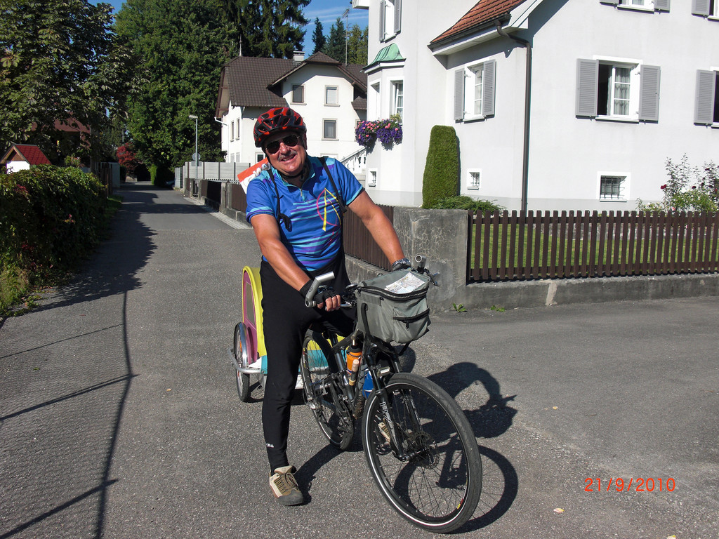 Lucas mit Rad in Lustenau_ 21_9_10 003_jpg-1285652293