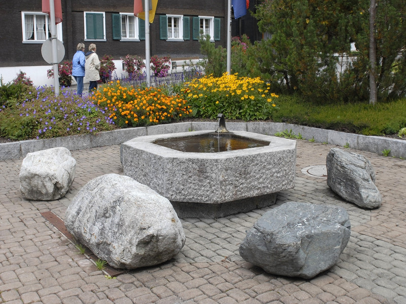 k-_DSC0009_JPG-1285864412